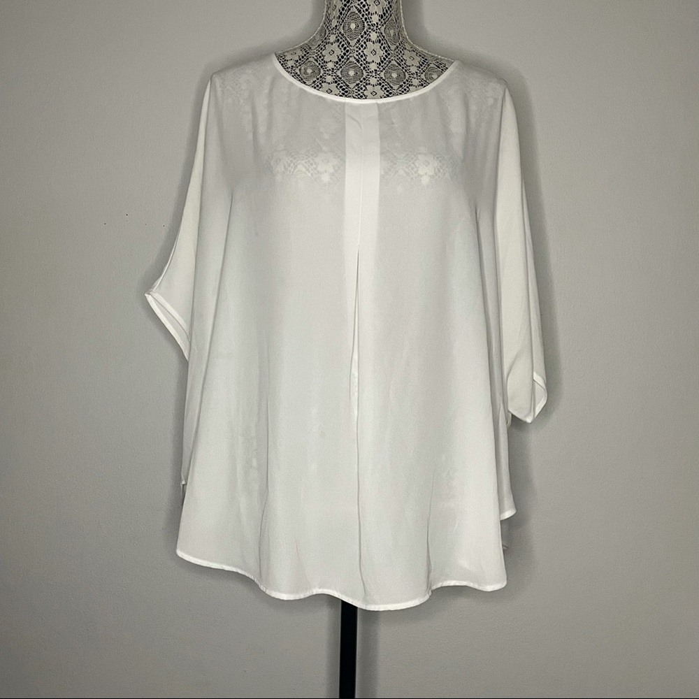 Chico’s Size 3 White Blouse